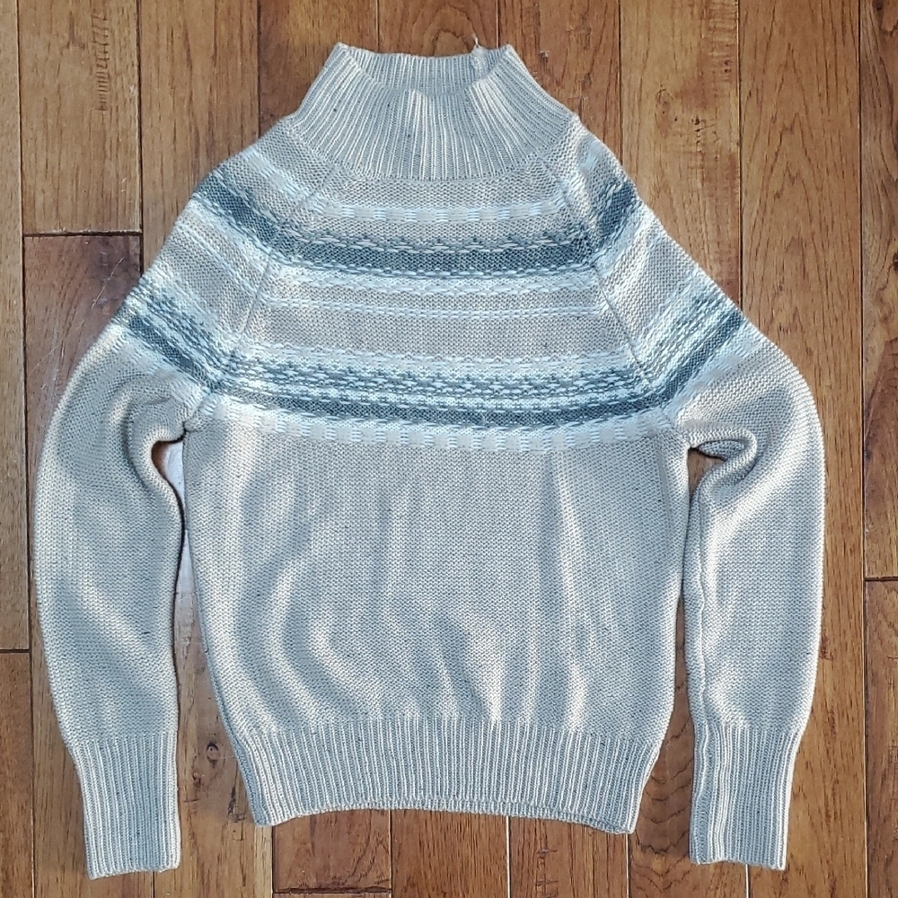 Rue And Willow Sweater